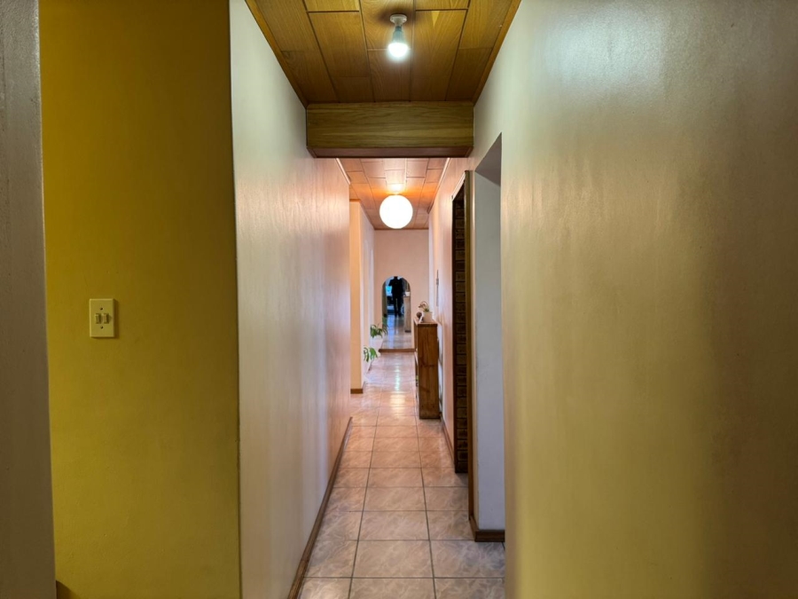 3 Bedroom Property for Sale in Park Village Western Cape